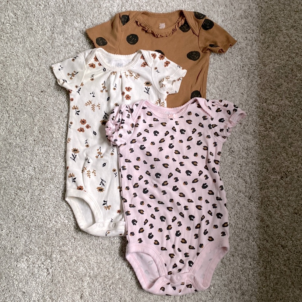 Carters bodysuits